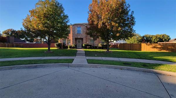 605 Skyflower Court, Desoto, TX 75115