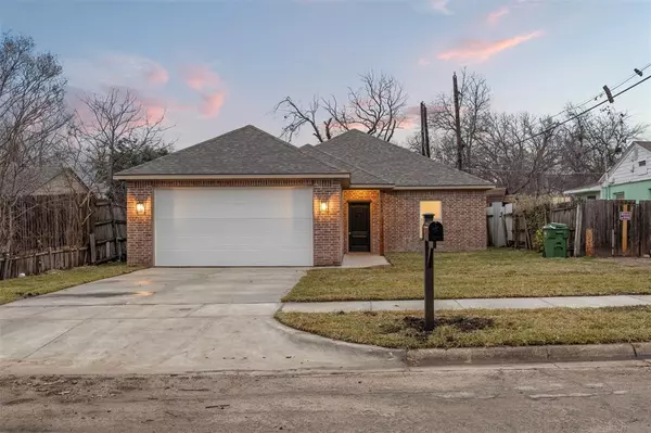 523 Joy Drive, White Settlement, TX 75603