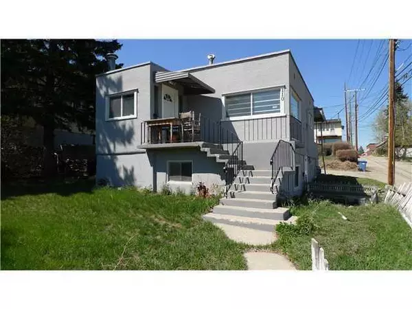 Calgary, AB T2M 2N9,110 31 AVE NW