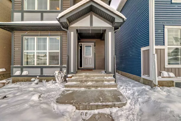 Calgary, AB T3P 1R6,144 Lucas ST NW