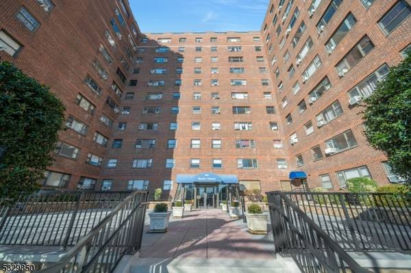 6515 Kennedy Blvd #8K, West New York Town, NJ 07093