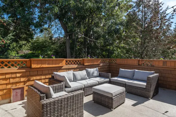 Victoria, BC V8V 4L5,1415 Camosun St