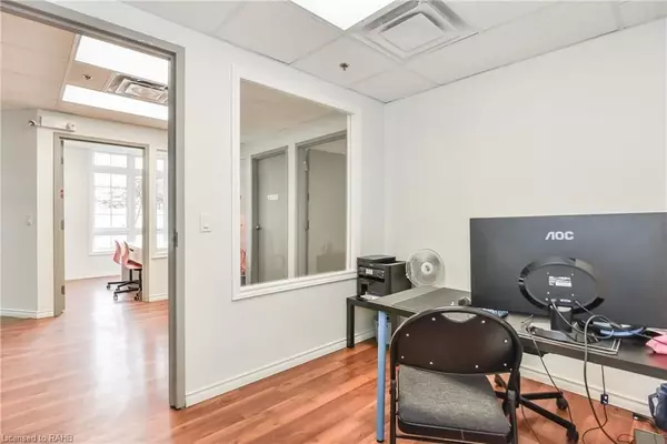 Guelph, ON N1G 0E3,1083 Gordon ST #108