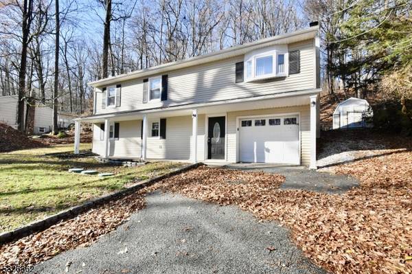 10 Panorama Dr, Vernon Twp., NJ 07461