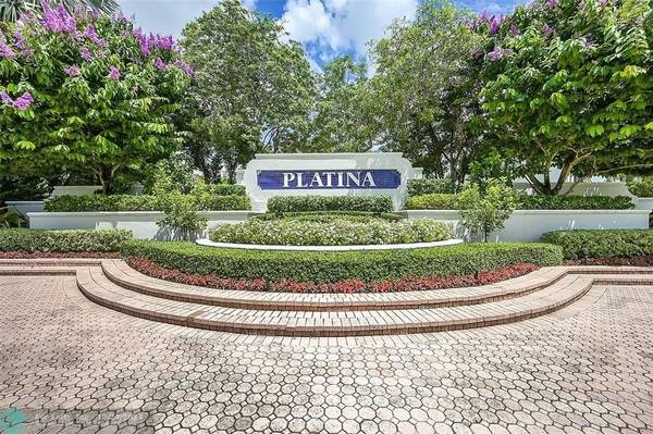 5153 Floria Dr  #V, Boynton Beach, FL 33437