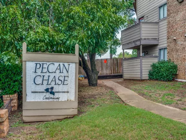 Arlington, TX 76012,1608 Pecan Chase Circle #42