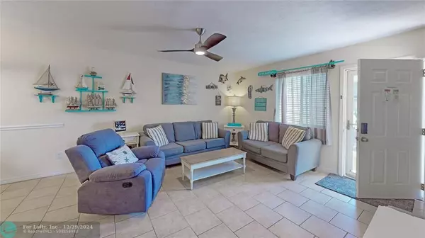 Panama City Beach, FL 32407,164 Robin Lane  #164