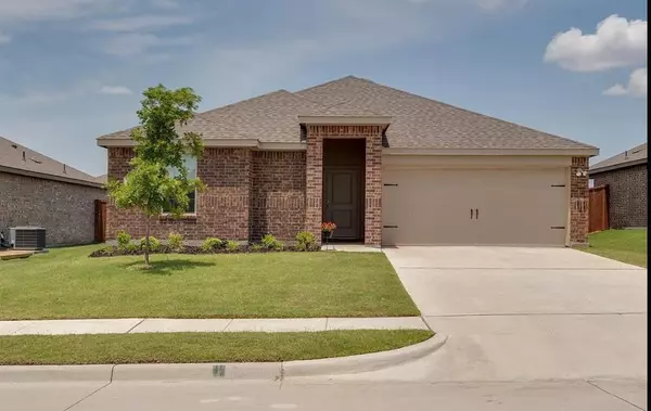 913 Glover Drive, Aubrey, TX 76227