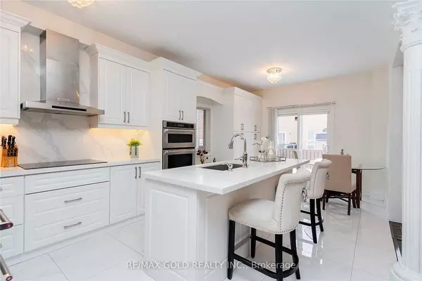 Peel, ON L6Y 0L2,144 Pefferlaw CIR