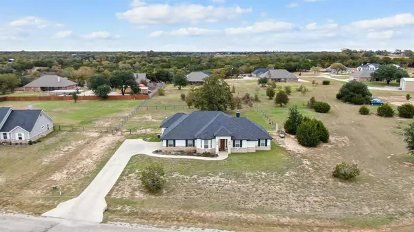 218 Cottongame Drive, Weatherford, TX 76088