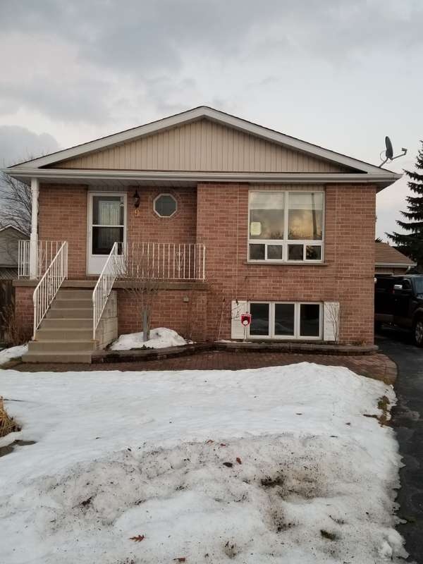 9 Myrtle Lynn PL, Wasaga Beach, ON L9Z 1E2