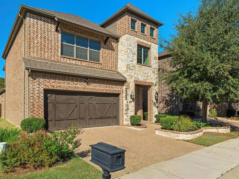 3809 S Brookridge Court, Bedford, TX 76021