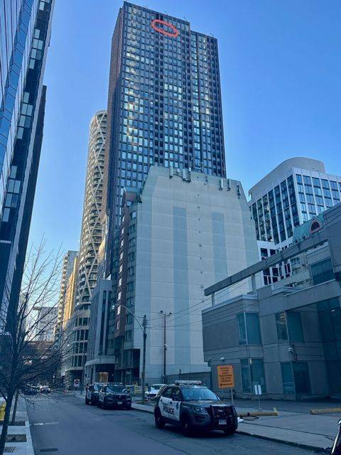 238 Simcoe ST #3810, Toronto C01, ON M5T 3B9