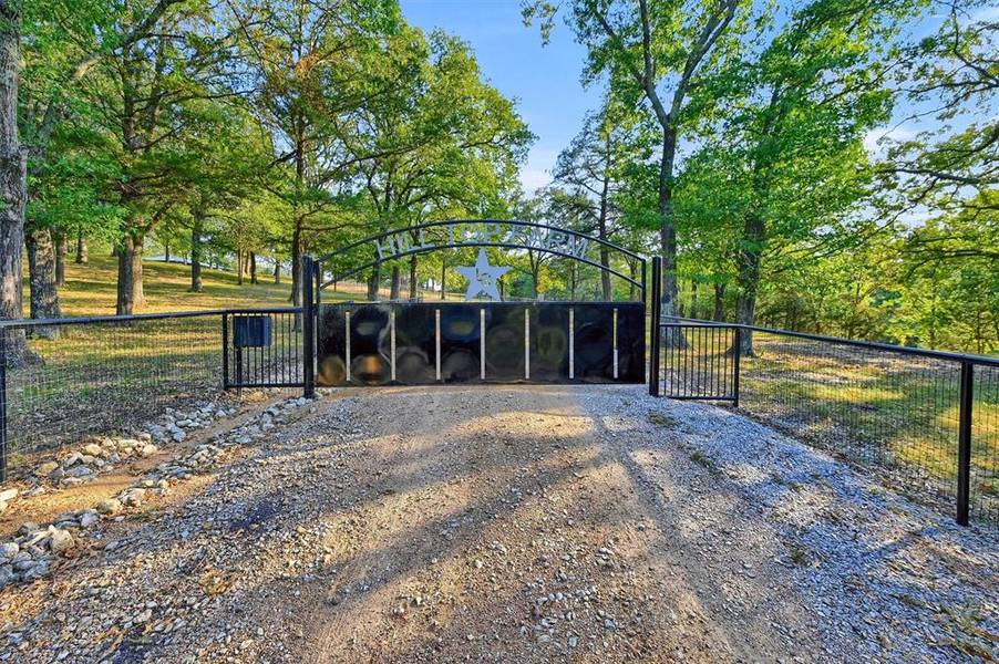 1210 Gordonville Road, Gordonville, TX 76245