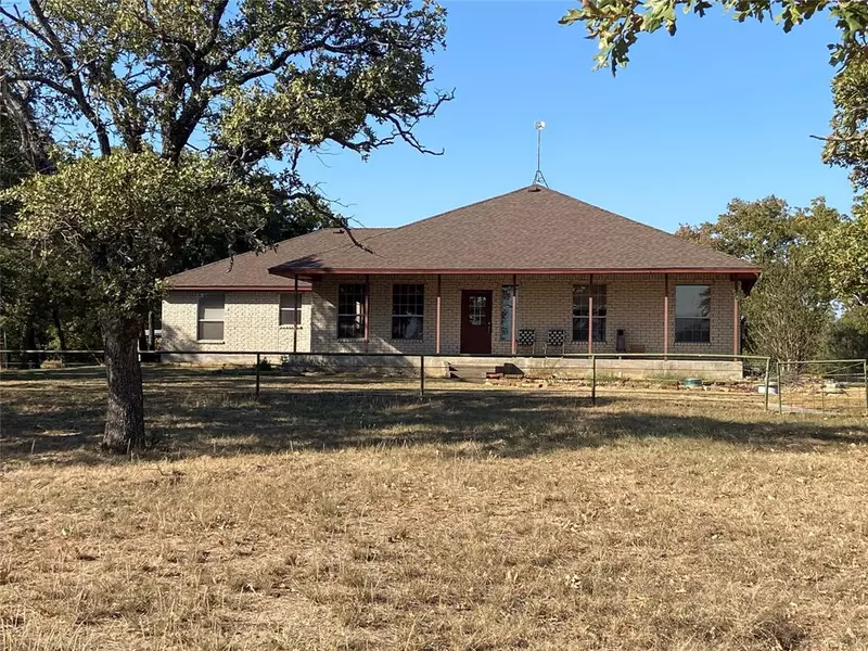 392 County Road 3552, Paradise, TX 76073