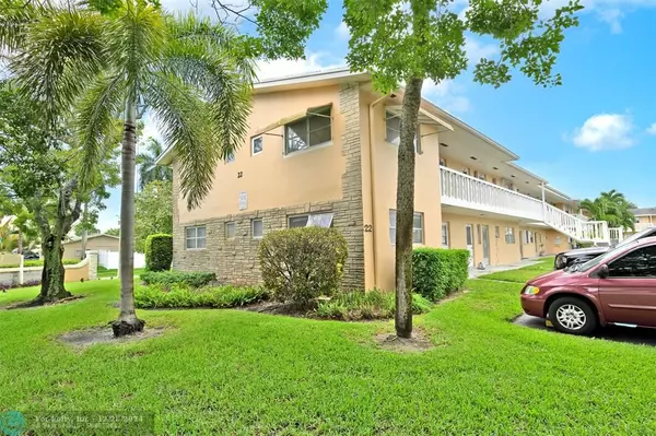 Boynton Beach, FL 33435,2213 NE 1st Ct  #204