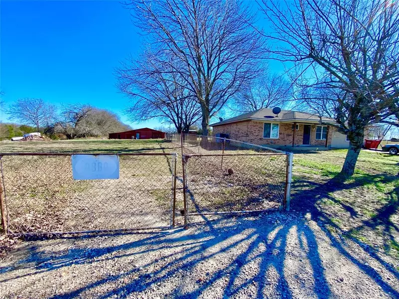 3503 S Fm 271, Bonham, TX 75418