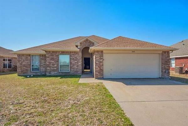 106 Chesterfield Circle, Waxahachie, TX 75165