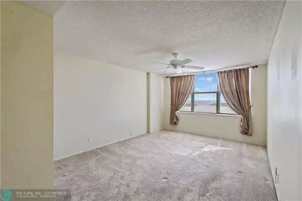 Pompano Beach, FL 33062,1012 N OCEAN BLVD  #106