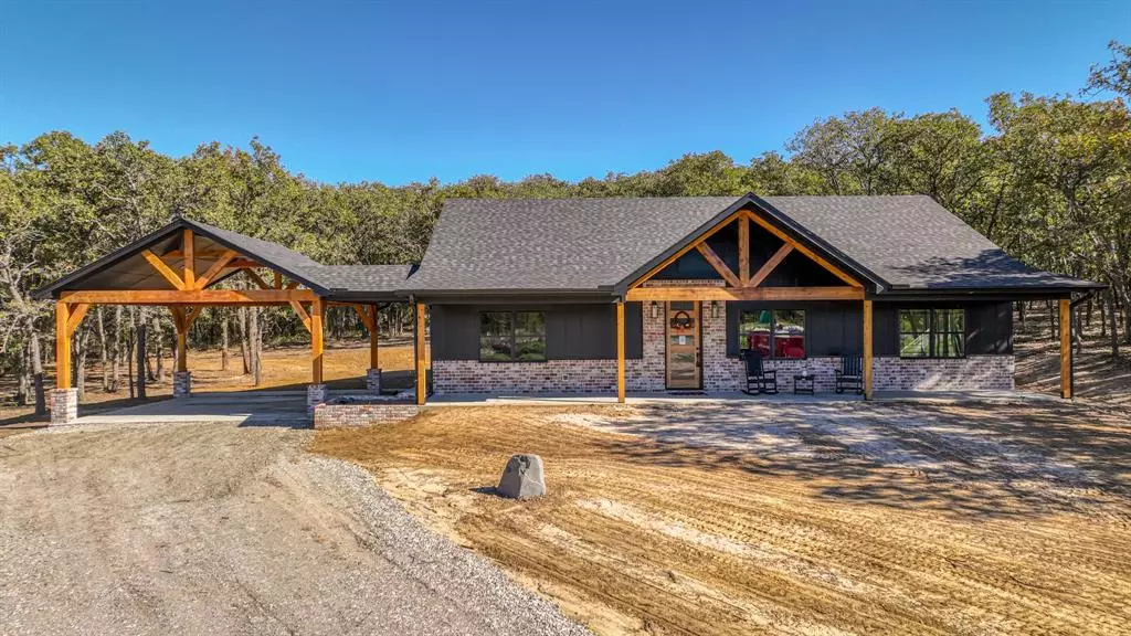 129 Sedona Creek Court, Poolville, TX 76487