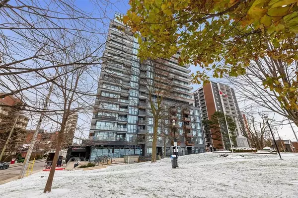 21 Park PL E #511, Mississauga, ON L5G 1L7