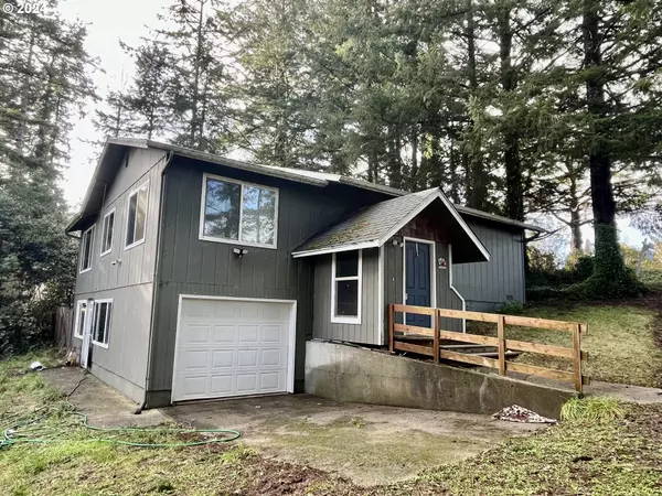 63107 FRUITDALE RD, Coos Bay, OR 97420