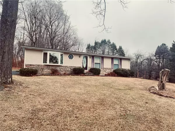 637 Almond Road, Lehigh Township, PA 18088