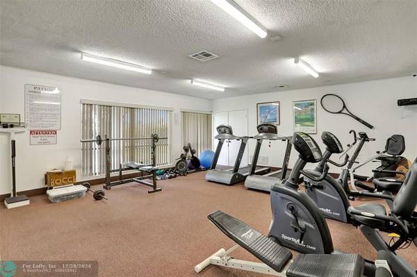 Boca Raton, FL 33428,9260 SW 14 ST  #2408