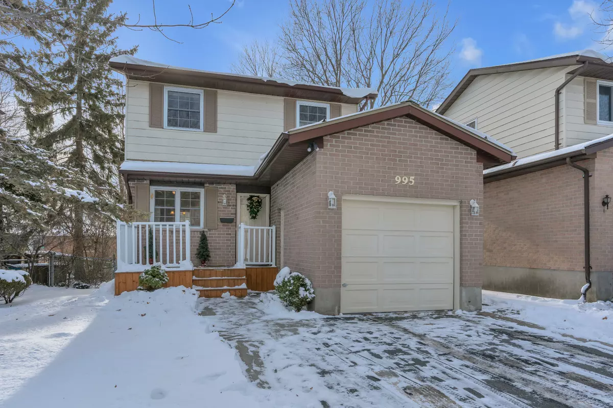 Kingston, ON K7P 1M8,995 Pembridge CRES