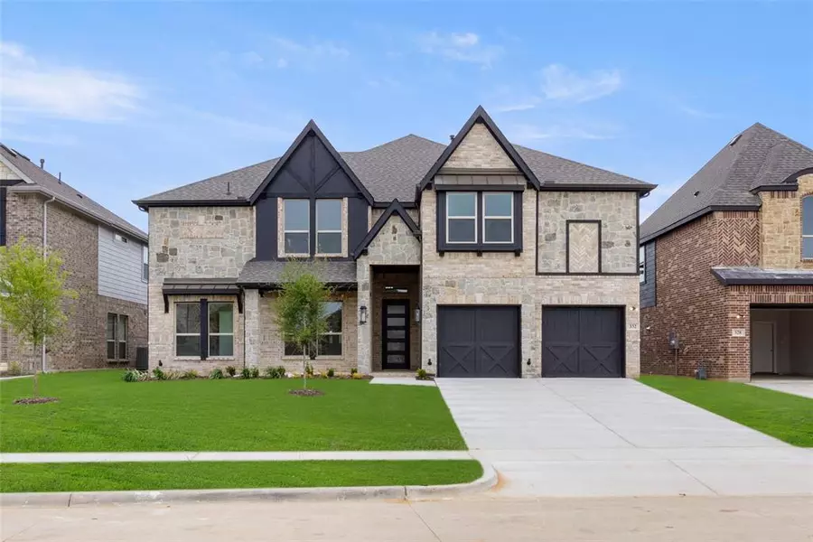 332 Lovett Lane, Burleson, TX 76028