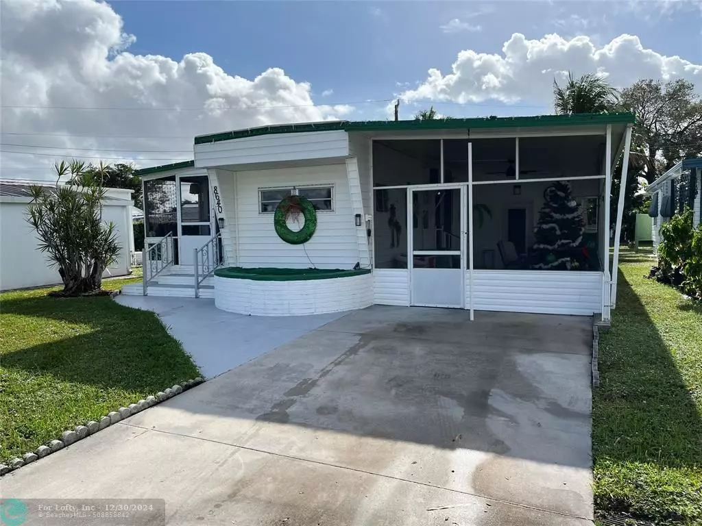 Davie, FL 33324,8640 SW 19th Ct