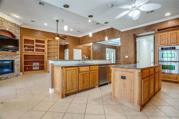 Denison, TX 75020,164 Golf Walk Circle