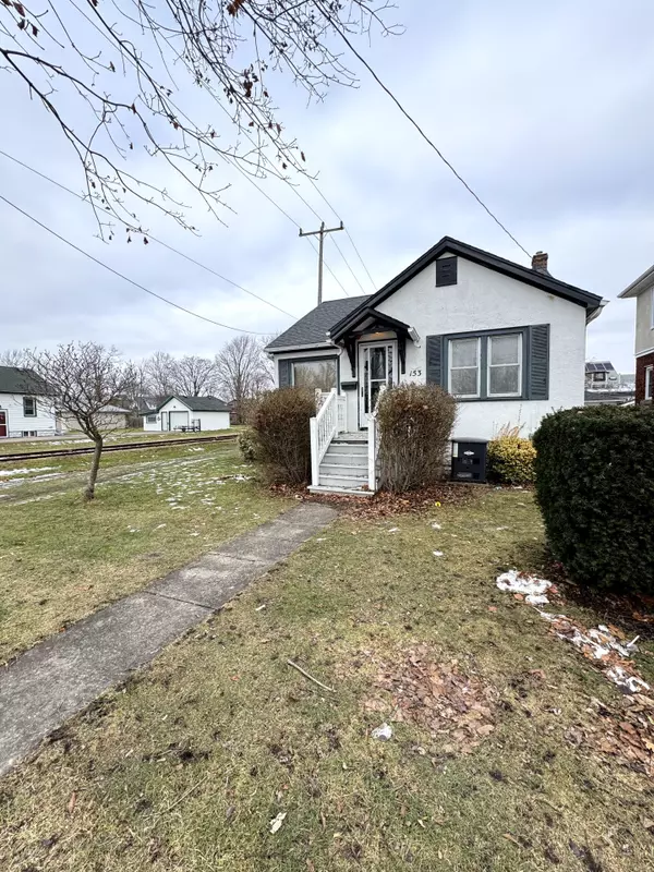 153 Kent ST, Port Colborne, ON L3K 2Z7