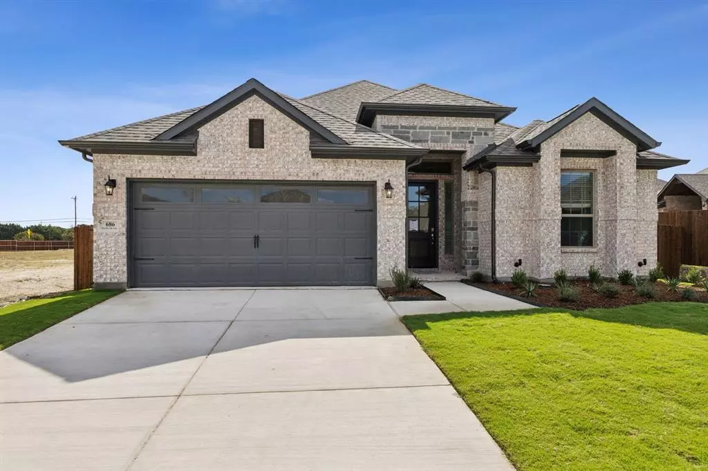 Waxahachie, TX 75165,686 Majestic Oak Lane