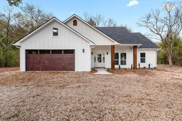 1309 Mitchell Drive, Bonham, TX 75418