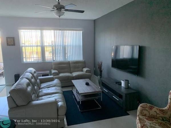 Kissimmee, FL 34746,3201 Tocoa Circle  #3