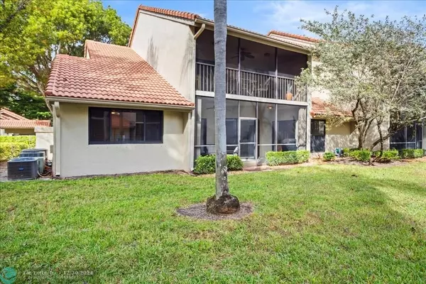 Boca Raton, FL 33486,5670 Coach House Cir  #B