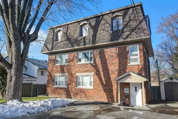 155 Clare ST #1, Westboro - Hampton Park, ON K1Z 7C3