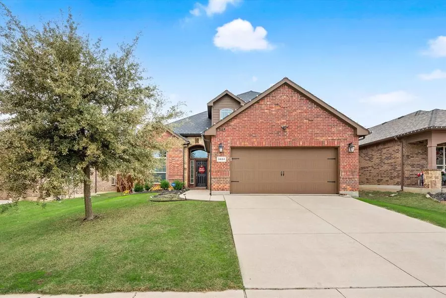 3024 Beaver Creek Drive, Fort Worth, TX 76177