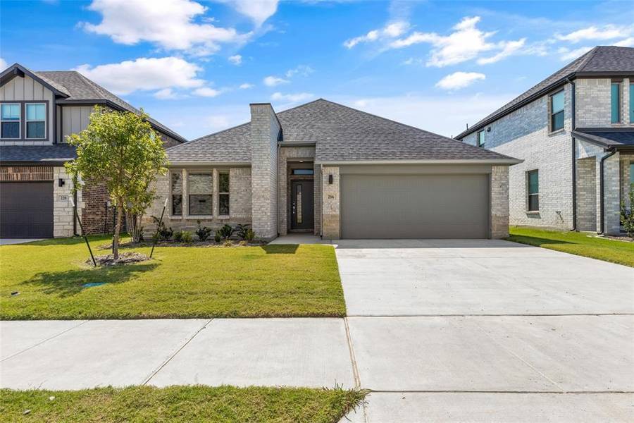 216 Arrow Wood Road, Waxahachie, TX 75165