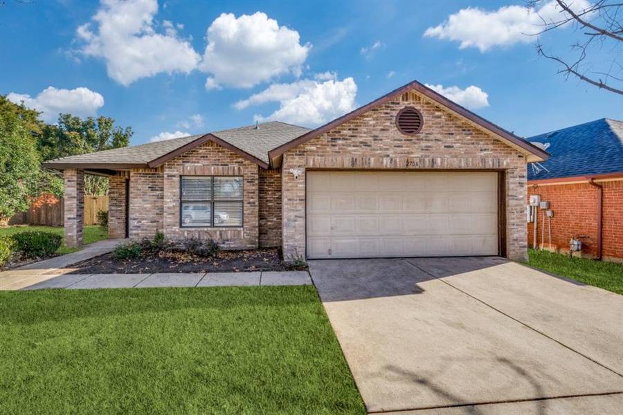 2706 Stone Creek Lane, Corinth, TX 76210