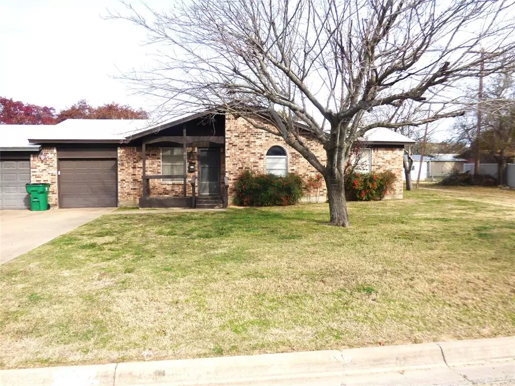 Eastland, TX 76448,807 W Sadosa Street