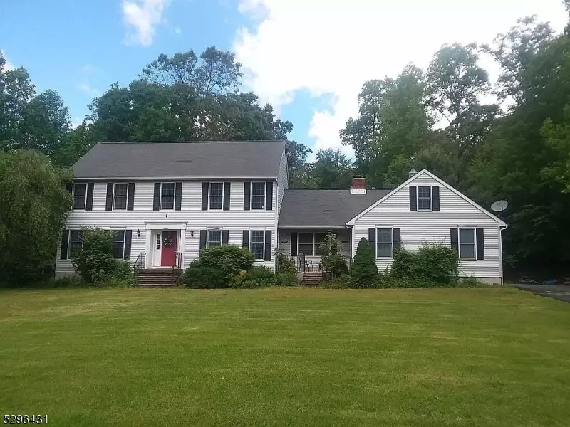 Franklin Boro, NJ 07416,12 Fairway Dr