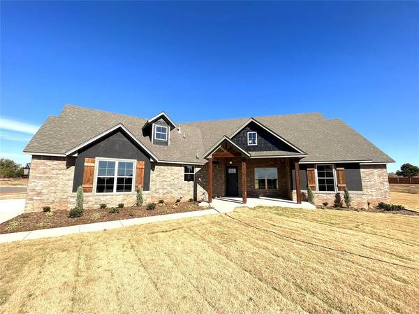 1392 S Gabes Court, Mustang, OK 73064