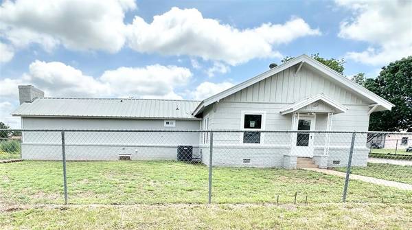 107 Travis Street,  Ranger,  TX 76470