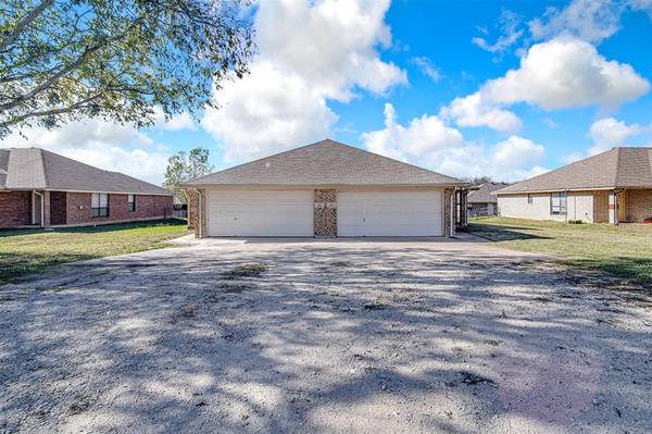 Joshua, TX 76058,208 Joshua Boulevard #208