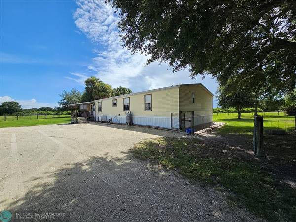 Okeechobee, FL 34972,17255 NW 272nd St