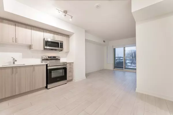 Toronto W04, ON M6B 3J3,556 Marlee AVE #331