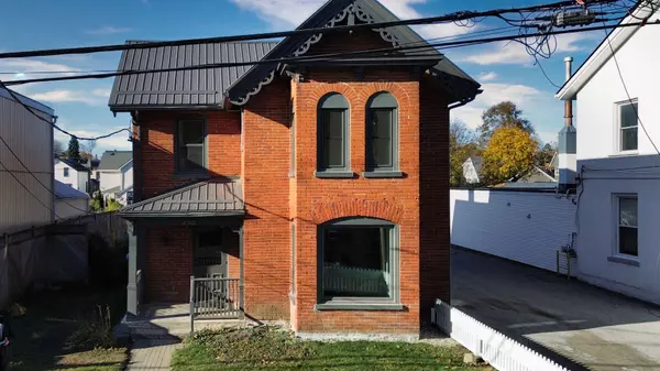 256 Coleman ST #1, Belleville, ON K8P 3H7