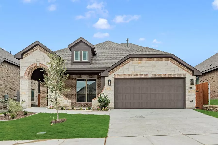 8221 Cheetah Path, Godley, TX 76044